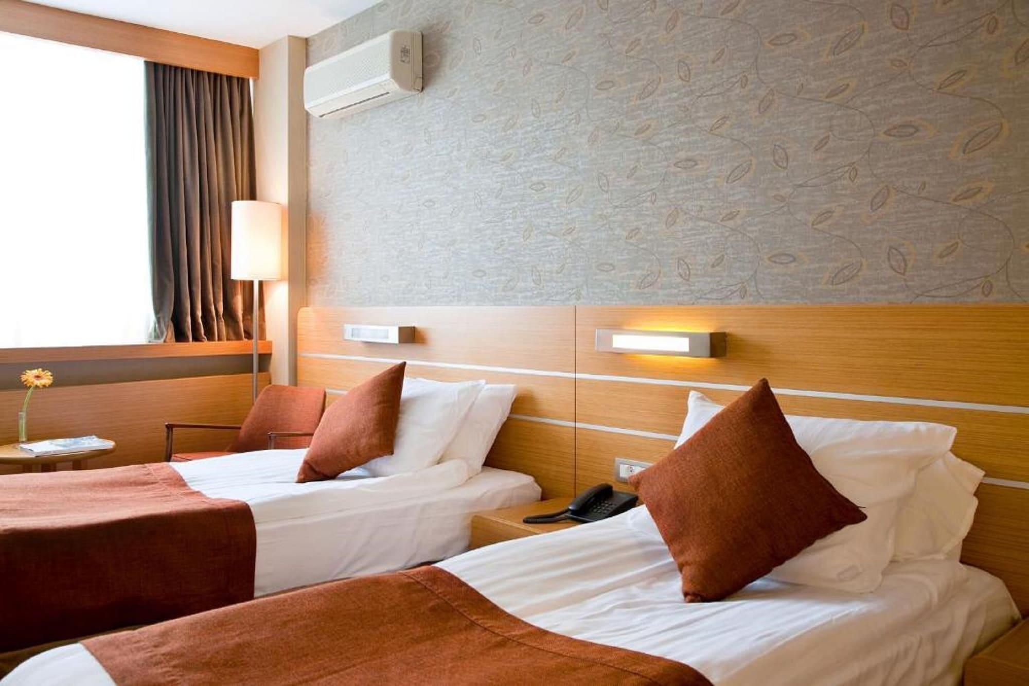 Hotel Tunali Анкара Екстериор снимка